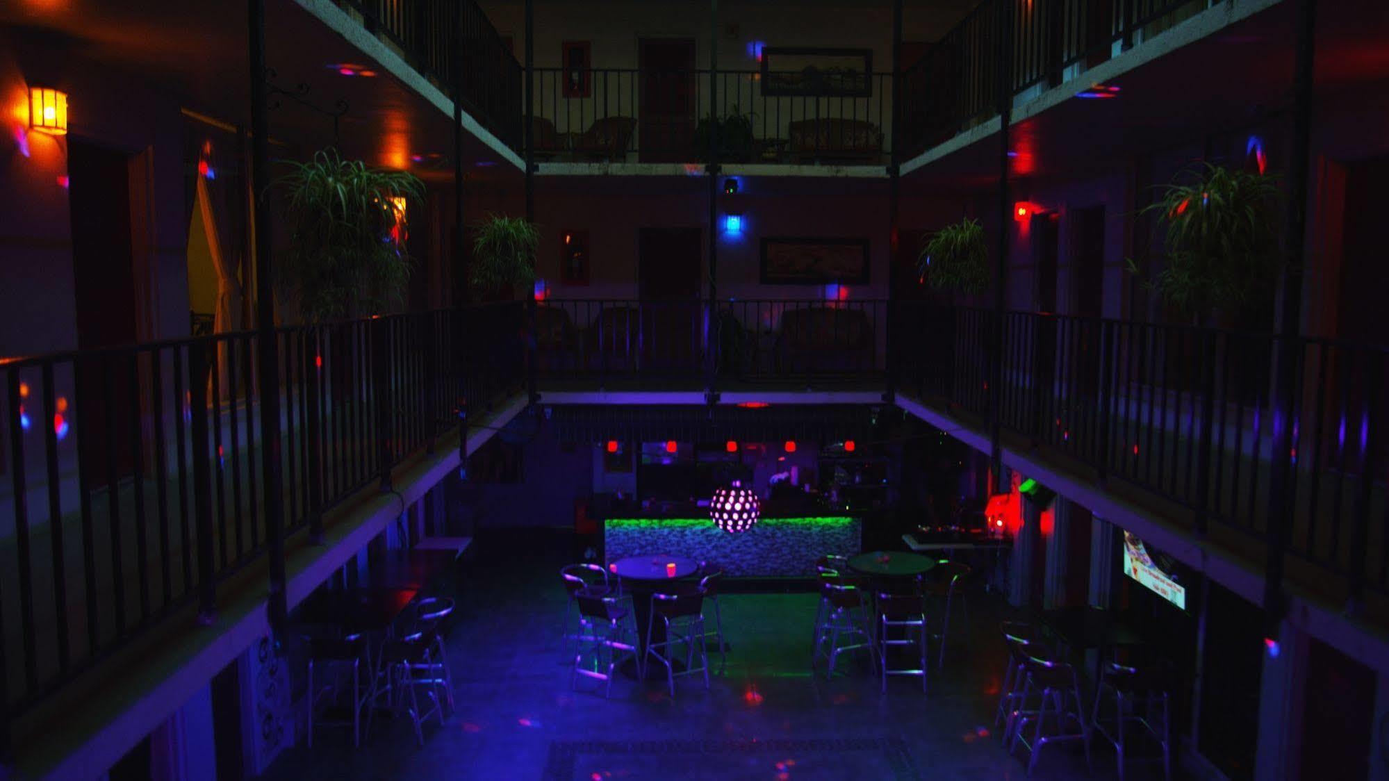 Rooftop Resort - Clothing Optional - Adult Only Hollywood Exterior photo